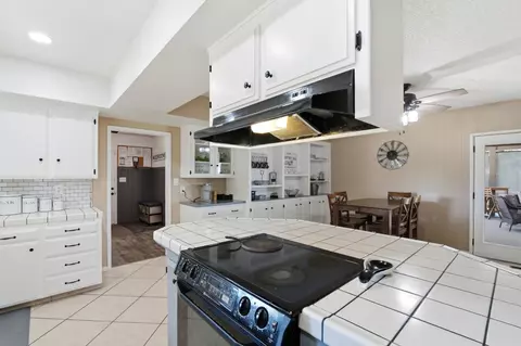 936 E Nebraska Ave, Dinuba, CA 93618 photo 13
