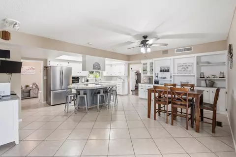 936 E Nebraska Ave, Dinuba, CA 93618 photo 8