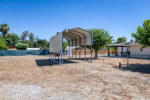 Exterior - 18014 Daley Rd, Madera, CA 93638 photo 17 of 18