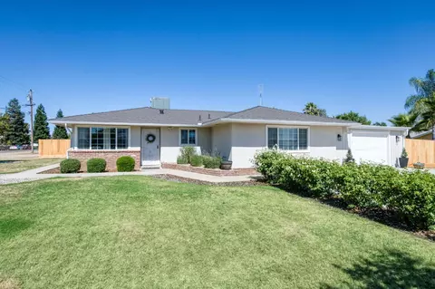 Exterior - 18014 Daley Rd, Madera, CA 93638 photo 7 of 18