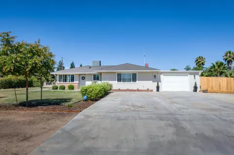 Exterior - 18014 Daley Rd, Madera, CA 93638 photo 5 of 18