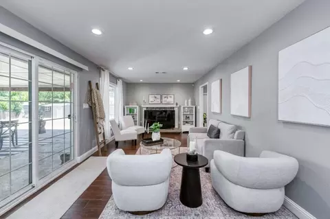 Living - 18014 Daley Rd, Madera, CA 93638 photo 3 of 5