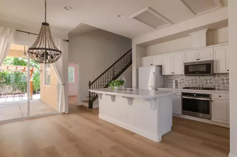 3637 Utah Ln, Clovis, CA 93619