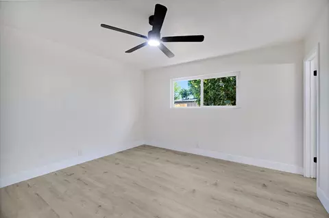 15431 W E St, Kerman, CA 93630 photo 22