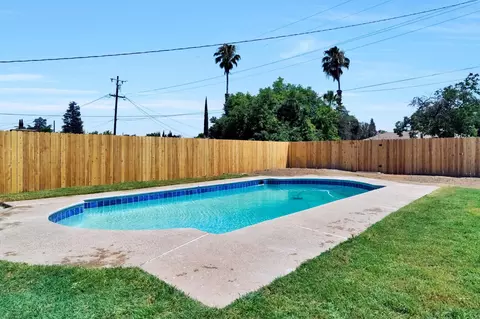 15431 W E St, Kerman, CA 93630 photo 28