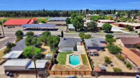 15431 W E St, Kerman, CA 93630 photo 38