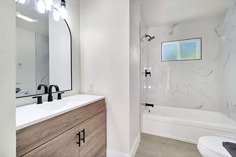 15431 W E St, Kerman, CA 93630 photo 18