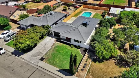 15431 W E St, Kerman, CA 93630 photo 35