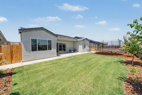 735 Traverse Dr S, Madera, CA 93636 photo 4