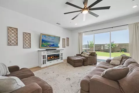735 Traverse Dr S, Madera, CA 93636 photo 19