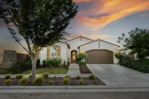 Exterior - 501 Overstone Ave, Madera, CA 93636 photo 19 of 28