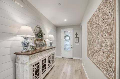 Entry Way - 501 Overstone Ave, Madera, CA 93636 photo 1 of 3