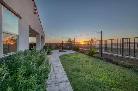 Exterior - 501 Overstone Ave, Madera, CA 93636 photo 16 of 28