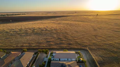 View/Area - 501 Overstone Ave, Madera, CA 93636 photo 8 of 16