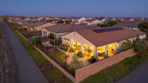 View/Area - 501 Overstone Ave, Madera, CA 93636 photo 12 of 16