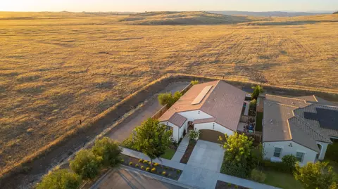 View/Area - 501 Overstone Ave, Madera, CA 93636 photo 9 of 16