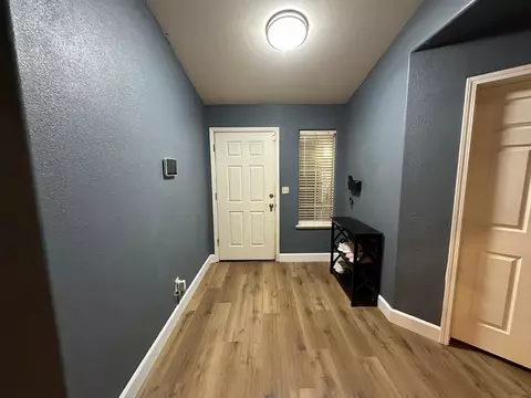 2526 Gibson Ave, Clovis, CA 93611 photo 2