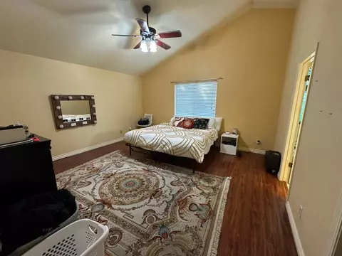 2526 Gibson Ave, Clovis, CA 93611 photo 14