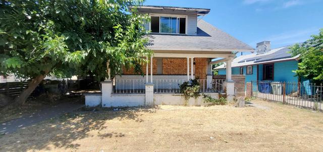 2303 E Grant Ave, Fresno, CA 93701