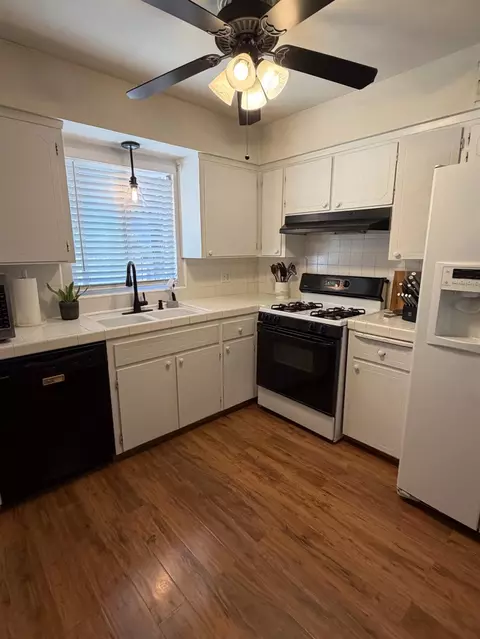 Kitchen - 168 W Indianapolis Ave, Clovis, CA 93612 photo 1 of 2