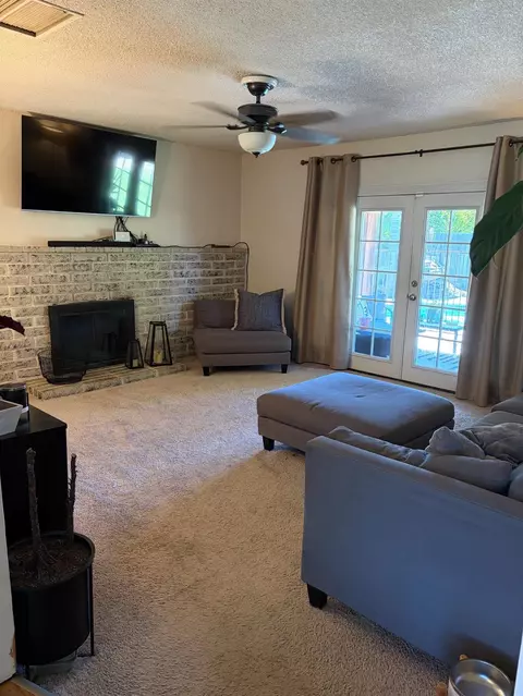 Living - 168 W Indianapolis Ave, Clovis, CA 93612 photo 1 of 3