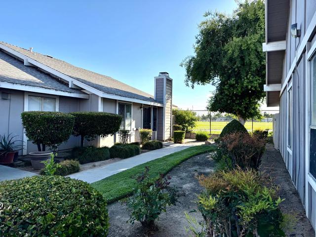 1027 W Dakota Ave #113, Fresno, CA 93705
