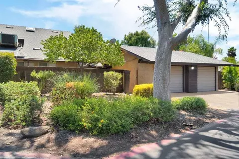 64 W Sierra Ave #102, Fresno, CA 93704