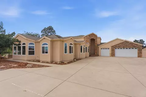 Exterior - 33099 Road 800, Raymond, CA 93653 photo 2 of 10