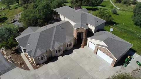 Exterior - 33099 Road 800, Raymond, CA 93653 photo 1 of 10