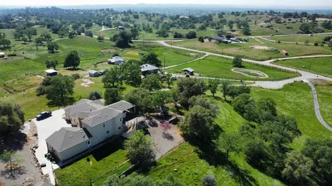 View/Area - 33099 Road 800, Raymond, CA 93653 photo 6 of 10