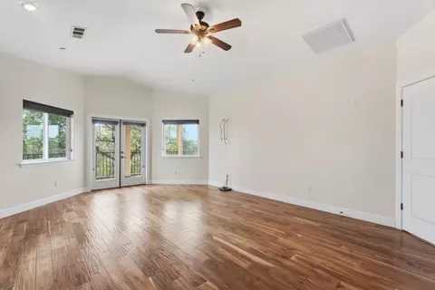 Living - 33099 Road 800, Raymond, CA 93653 photo 7 of 8