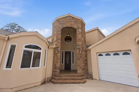 Exterior - 33099 Road 800, Raymond, CA 93653 photo 4 of 10