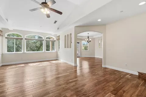 Living - 33099 Road 800, Raymond, CA 93653 photo 4 of 8