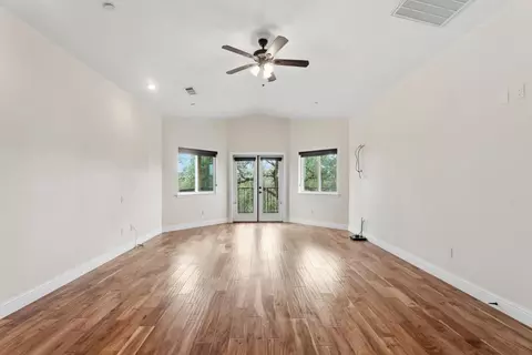 Living - 33099 Road 800, Raymond, CA 93653 photo 8 of 8