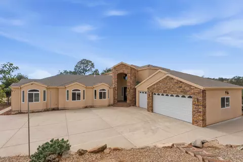 Exterior - 33099 Road 800, Raymond, CA 93653 photo 3 of 10