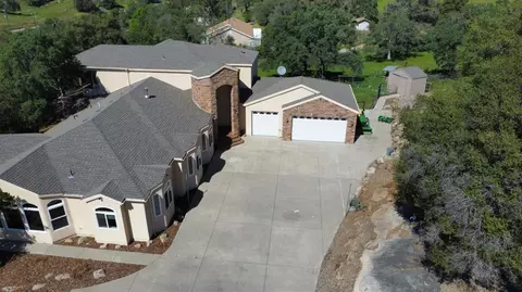 Exterior - 33099 Road 800, Raymond, CA 93653 photo 10 of 10