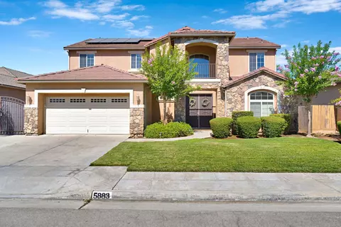 5883 N Leafwood Ave, Fresno, CA 93723