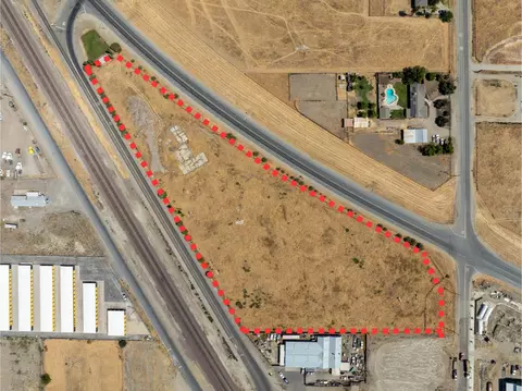 300 Santa Fe Ave, Corcoran, CA 93212