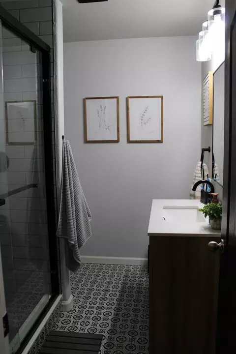 Bath - 29146 Avenue 16 14, Madera, CA 93636 photo 1 of 6