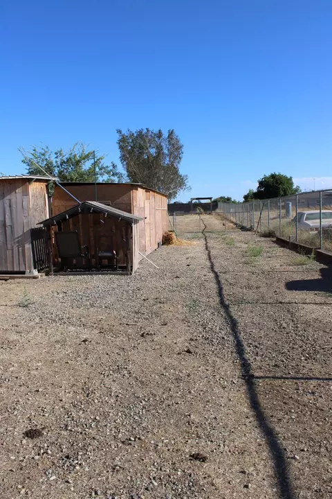 Exterior - 29146 Avenue 16 14, Madera, CA 93636 photo 18 of 25