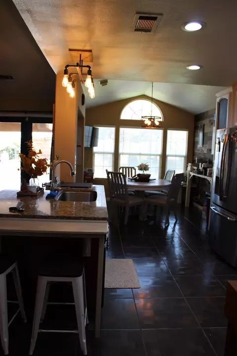 Kitchen - 29146 Avenue 16 14, Madera, CA 93636 photo 2 of 6