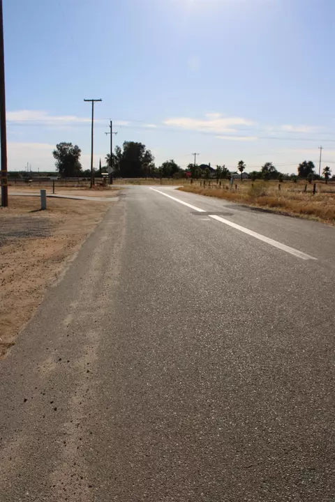 Exterior - 29146 Avenue 16 14, Madera, CA 93636 photo 4 of 25