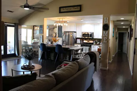 Entry Way - 29146 Avenue 16 14, Madera, CA 93636 photo 1 of 3