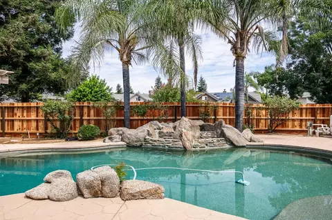 Exterior - 2658 Purvis Ave, Clovis, CA 93611 photo 5 of 6