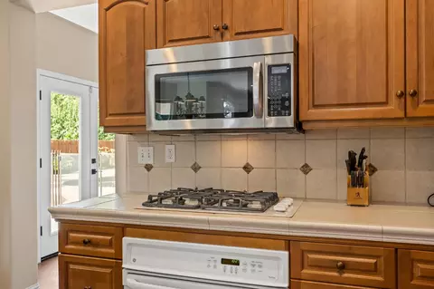 Kitchen - 2658 Purvis Ave, Clovis, CA 93611 photo 3 of 3