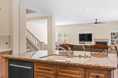 Kitchen - 2658 Purvis Ave, Clovis, CA 93611 photo 2 of 3