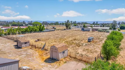 View/Area - 16935 Karen Rd, Madera, CA 93636 photo 3 of 3