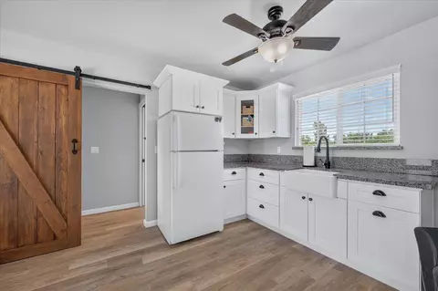 Kitchen - 16935 Karen Rd, Madera, CA 93636 photo 4 of 4