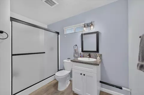 Bath - 16935 Karen Rd, Madera, CA 93636 photo 1 of 1