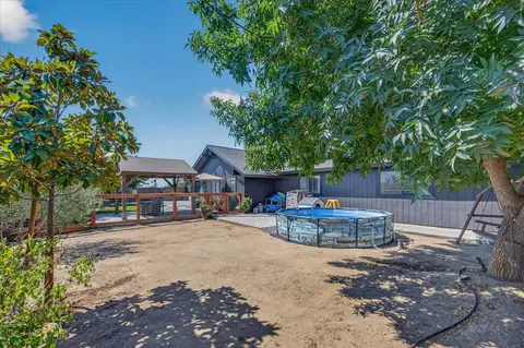 Exterior - 16935 Karen Rd, Madera, CA 93636 photo 9 of 10